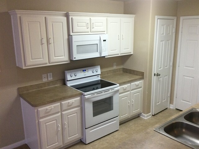 Building Photo - 4279 Medina River Loop