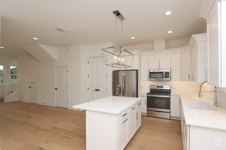 Building Photo - 3722 W Mango Ave