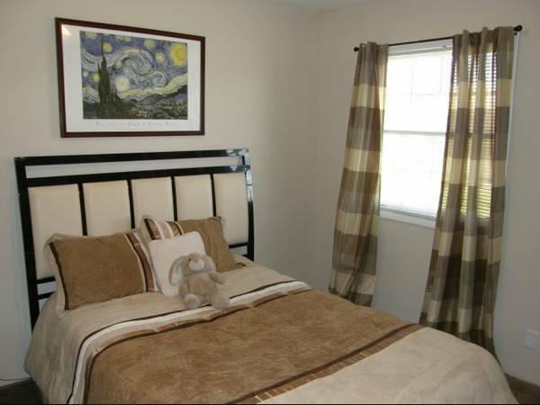 Foto del edificio - 1401 Boxwood Dr NW