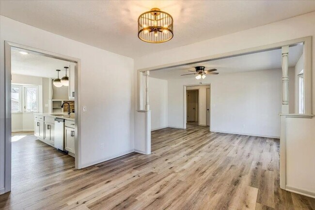 Foto del edificio - 6503 E 16th St N