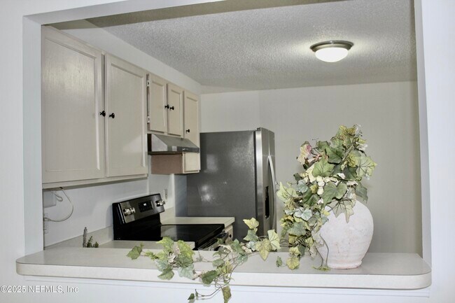 Building Photo - 12627 Enchanted Hollow Dr