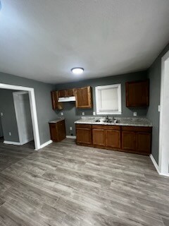 Foto del edificio - 1012 W Lullwood Ave