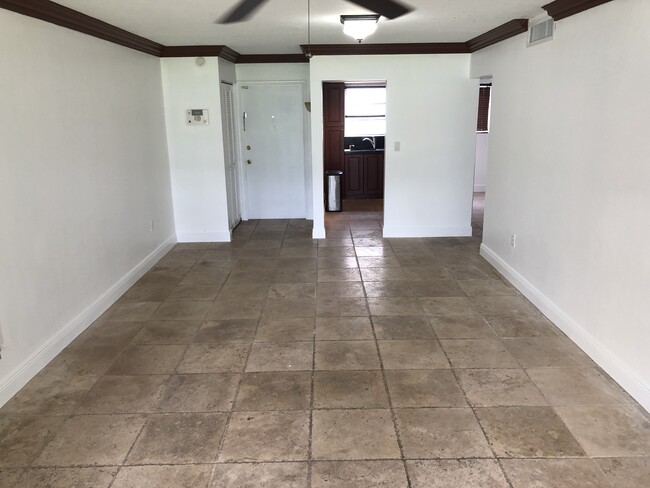 Living room looking to kitchen - 7324 SW 82nd St