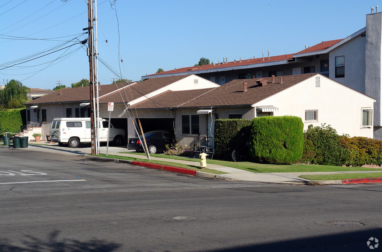 Foto principal - 101 W Sycamore Ave