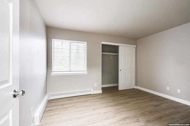 Interior Photo - Canopy Trails I