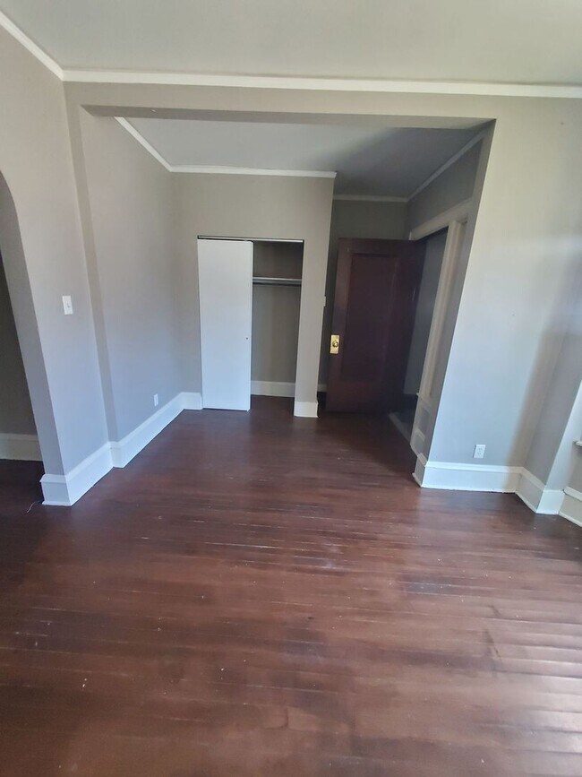 Building Photo - 2545-2547 N 38th St - Duplex (ACE PROPERTY)