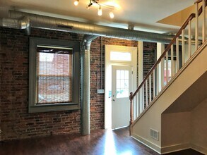 Building Photo - 44 S 13th St