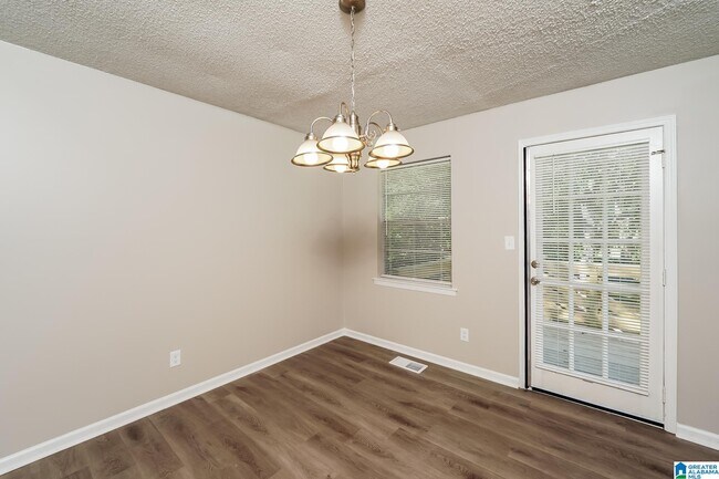 Foto del edificio - 3814 Mars Ave