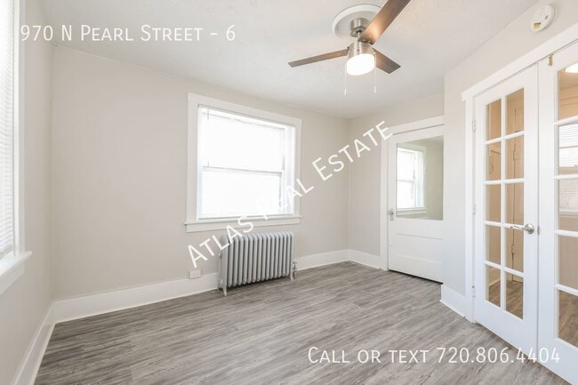 Building Photo - **NEWLY RENOVATED!!!Beautiful Victorian St...