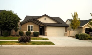 Building Photo - 3406 E Girdner Dr