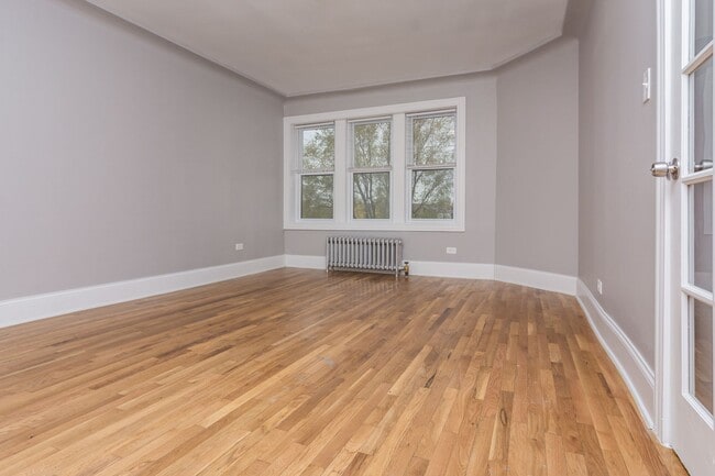 Foto del edificio - 8145 S Ellis Ave