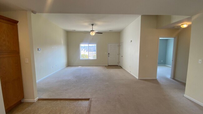 Foto del edificio - 3 Bed / 2 Bath Home in Timber Run – Dog Fr...