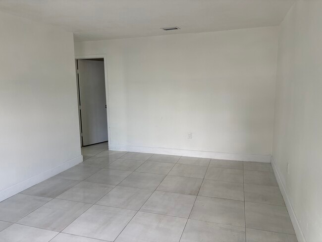 Building Photo - 170 NW 58th St