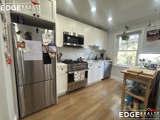 Foto del edificio - 14 Lopez Ave