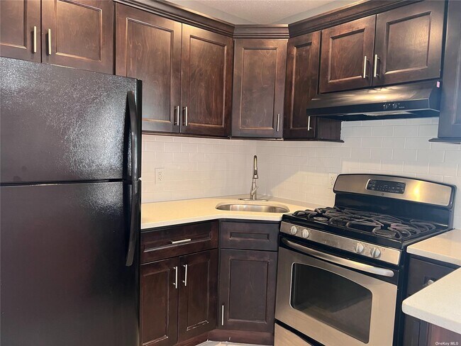 Foto del edificio - 11714 135th St