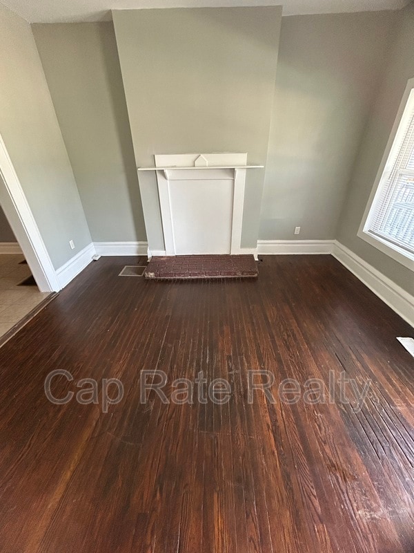 Foto del edificio - 807 E 2nd Ave