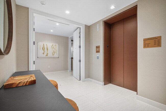 Building Photo - 210 SE Mizner Blvd