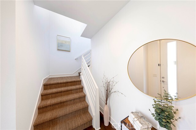 Building Photo - 24 Beacon Way