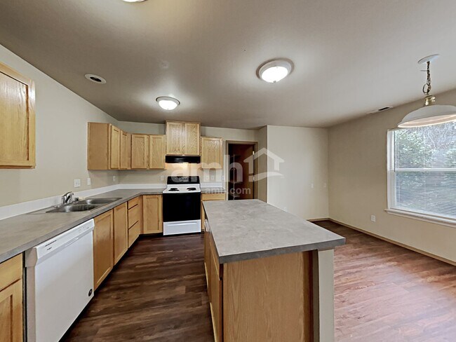 Foto del edificio - 19209 105th Avenue Ct E
