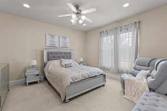 Building Photo - 2635 Villa Di Lago Dr