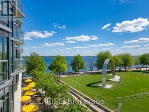 Building Photo - 55 Merchants' Wharf