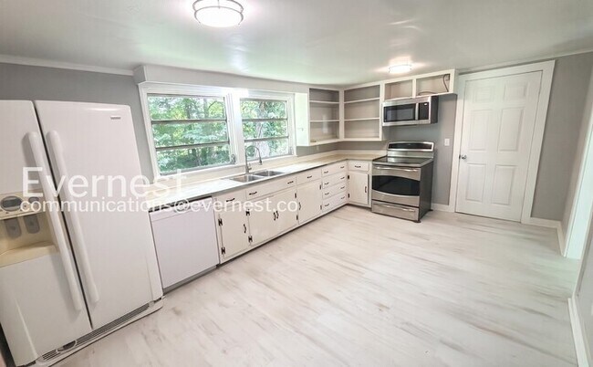 Foto del edificio - 117 Westbrook Ave