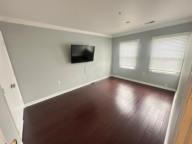 Foto del edificio - 814 Hr Dr SE