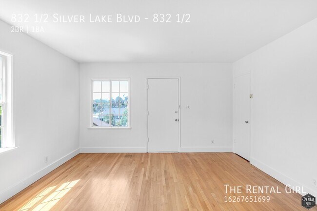 Foto del edificio - Bright & Airy Upper Unit | Cozy 2 Bedroom/...