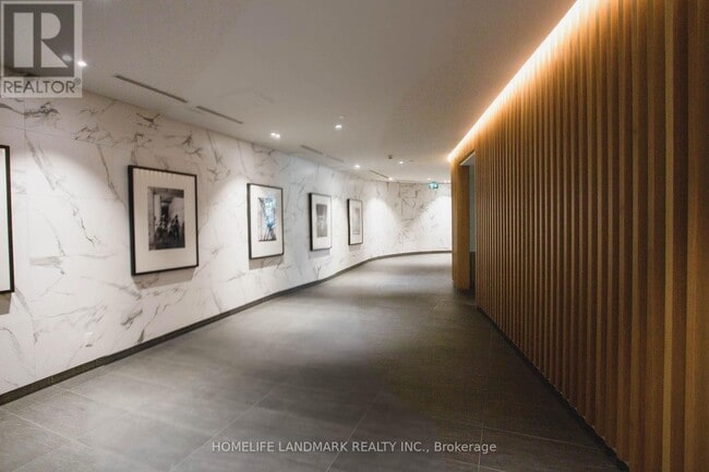 Building Photo - 160 Flemington Rd