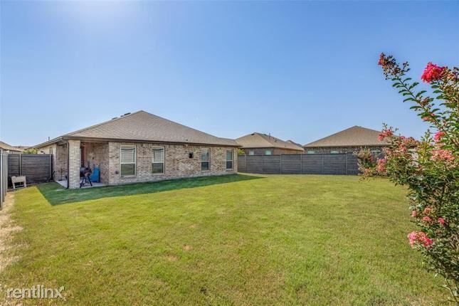 Primary Photo - 3 br, 2 bath House - 7417 i Twisted Thicke...