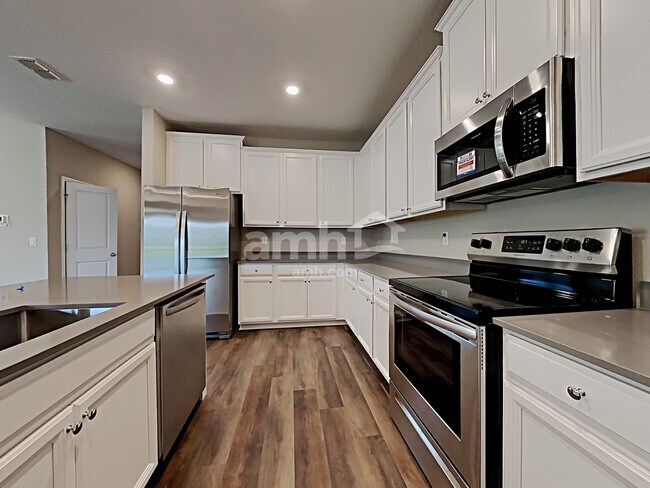 Building Photo - 81 Hemlock Point