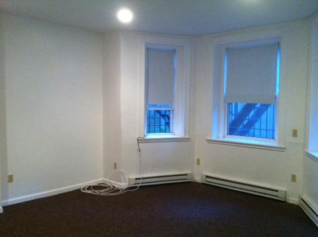 Building Photo - 1075 Beacon St
