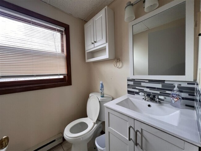 Foto del edificio - 10 Waverly Pl