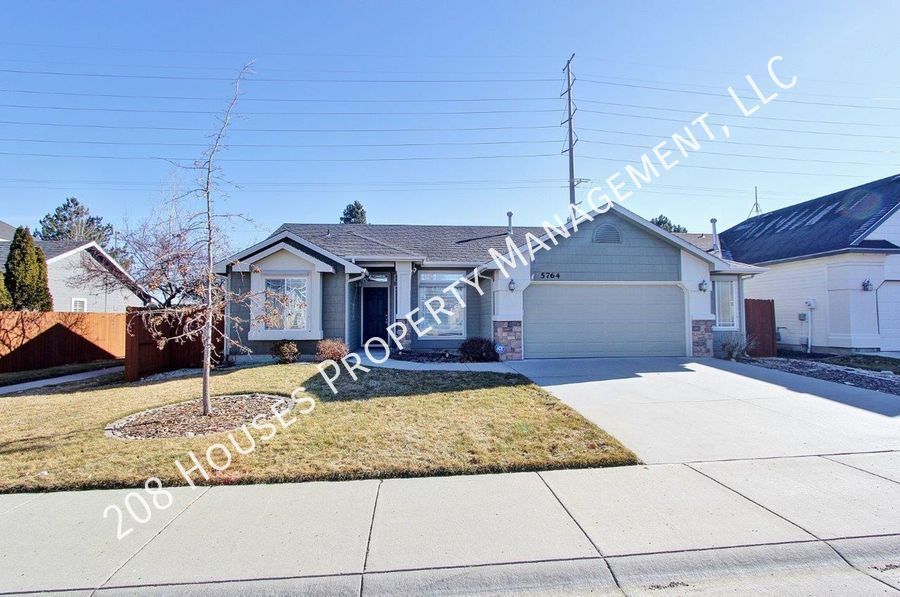 Primary Photo - Immaculate Single-Level Home