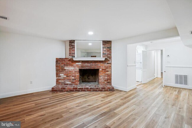 Foto del edificio - 1361 Maryland Ave NE