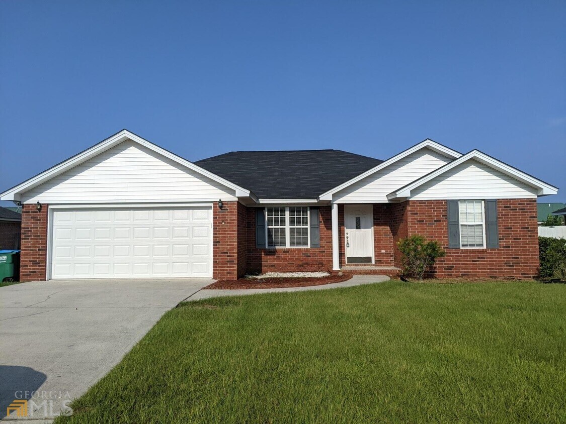 7 Lakeside Dr, Rincon, GA 31326 House Rental in Rincon, GA