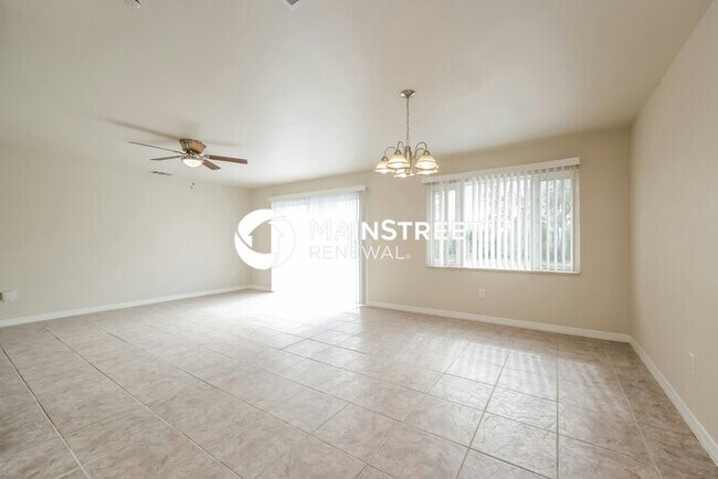Foto del edificio - 3 Bedroom Pet-Friendly Home in NORTH PORT,...