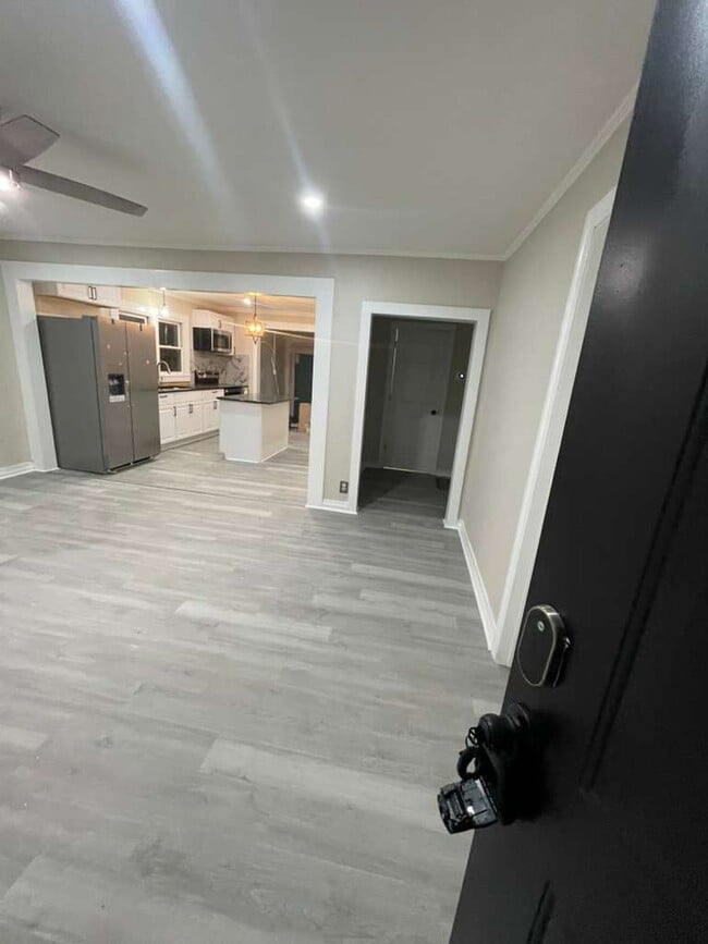 Building Photo - Concord