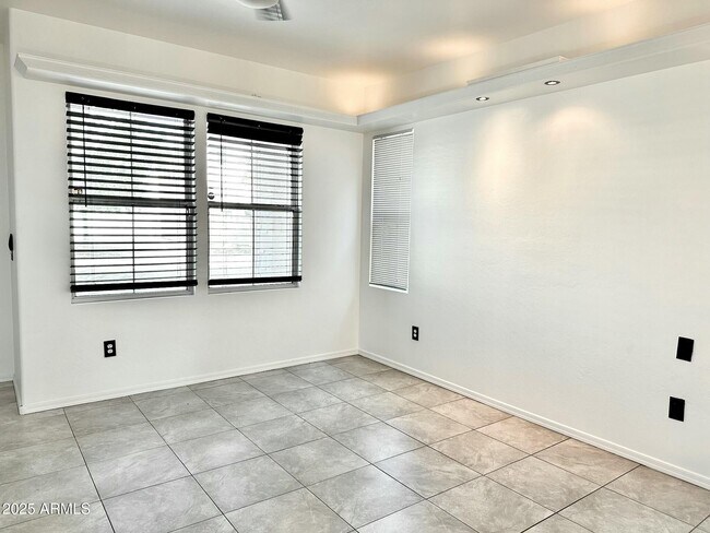 Building Photo - 1210 S 121st Dr