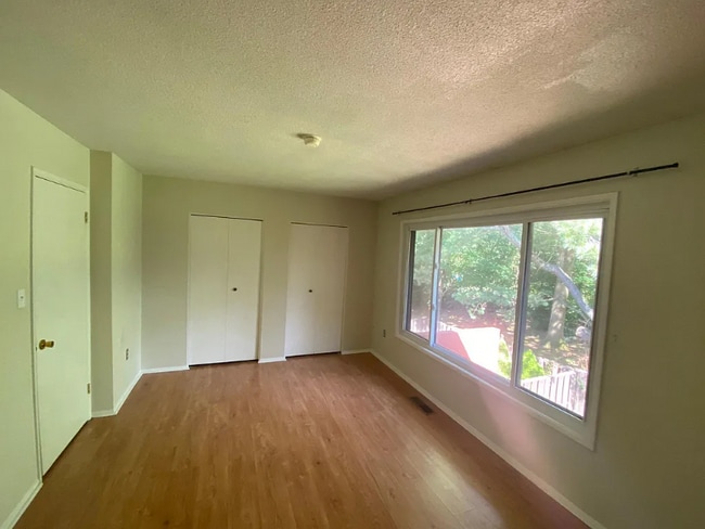 Building Photo - 1302 Northgate Square