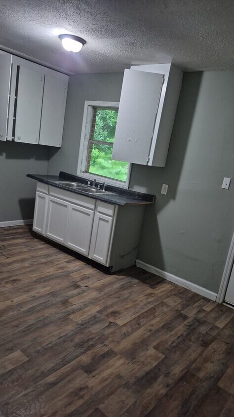 Foto del edificio - 311 W Thomas Ct