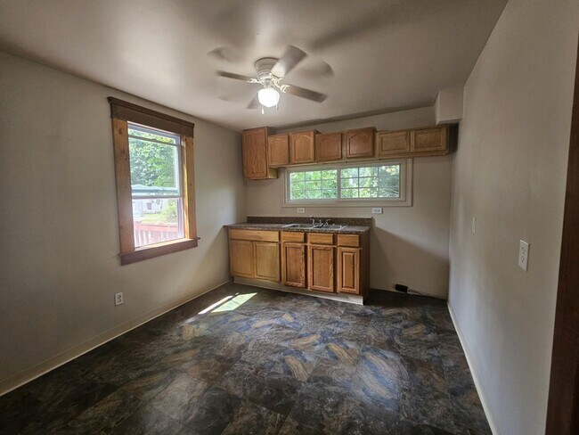 Foto del edificio - 2 Bed 1 Bath House