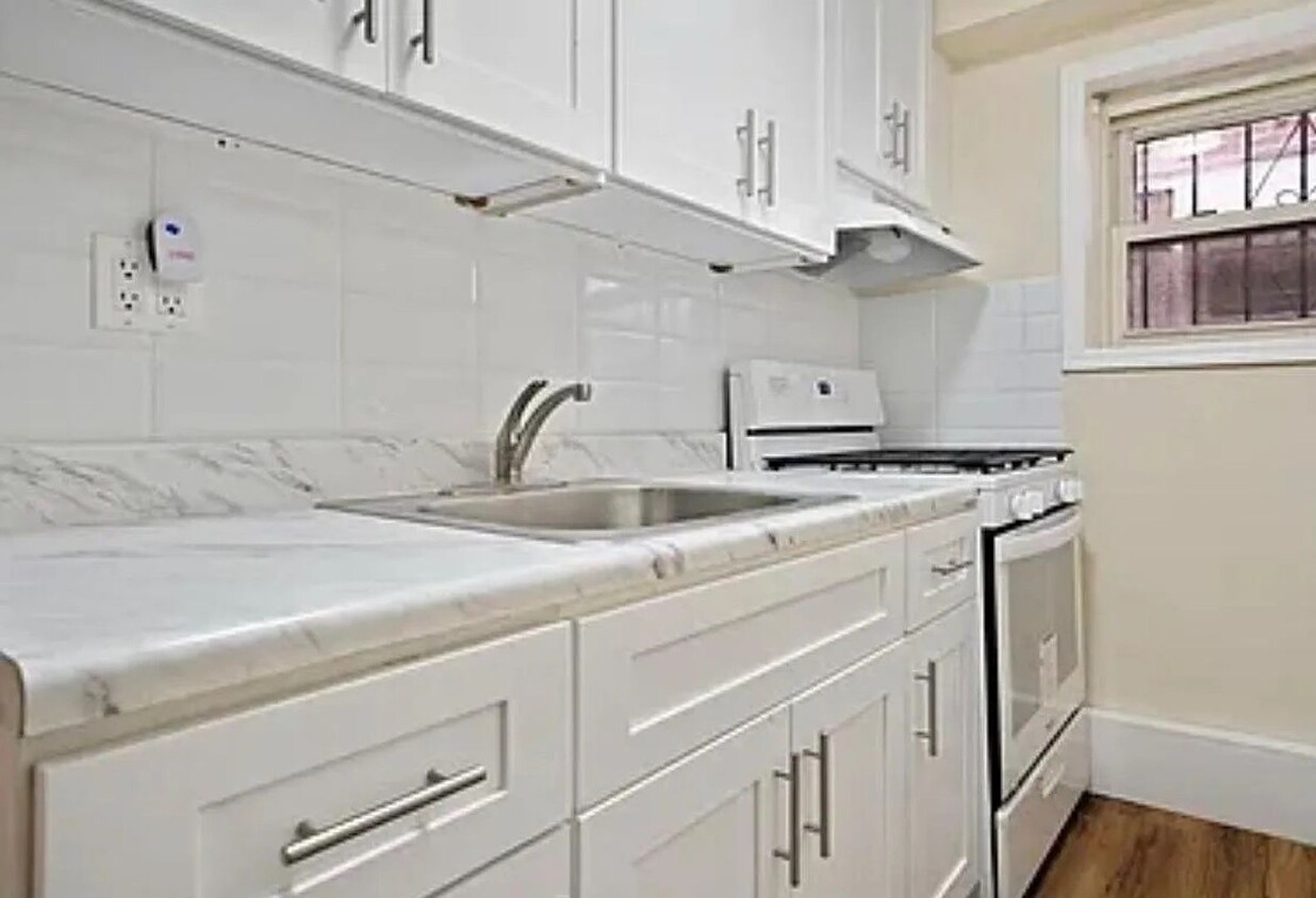 Foto principal - Newly Renovated 1Bed 1Bath