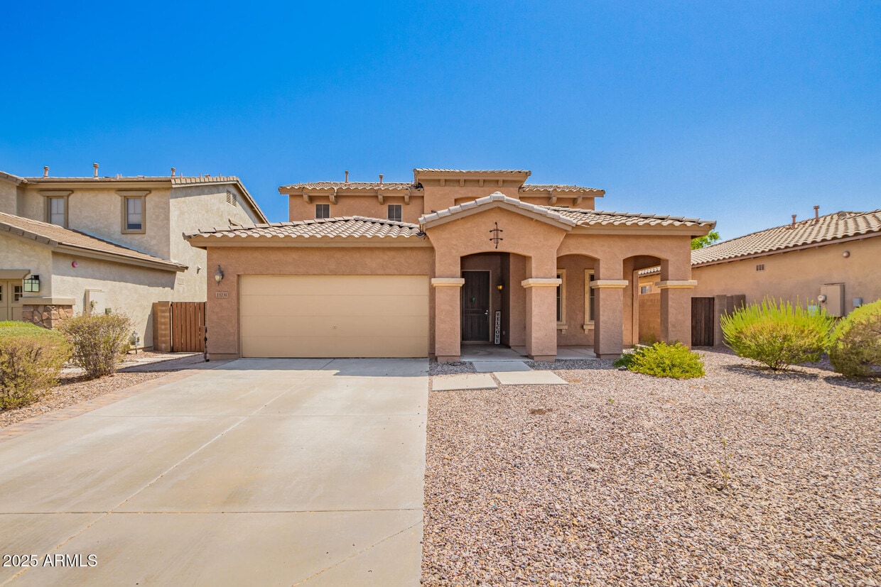Primary Photo - 13231 W Creosote Dr