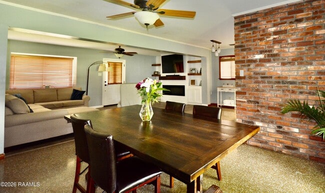 Building Photo - 101 Boxwood Dr