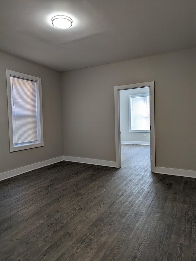 Building Photo - 192 Kensington Ave