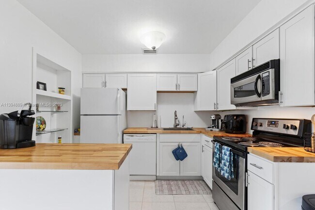 Foto del edificio - 171 SE 31st Ave