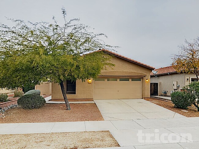 Building Photo - 13732 W Mauna Loa Ln