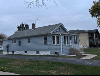 Building Photo - 4528 Park Ave