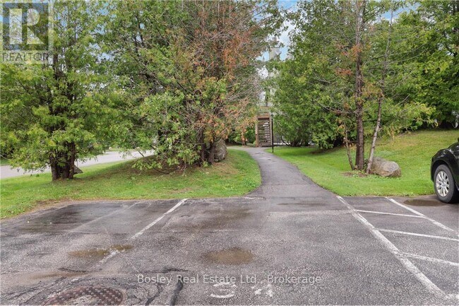 Building Photo - 17-17 Dawson Dr